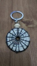 Load image into Gallery viewer, Paper-Bead Keyring